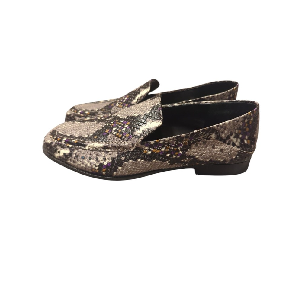 Vince Camuto Size 6 Jendaya Convertible Loafer Mulberry Snake Print Leather